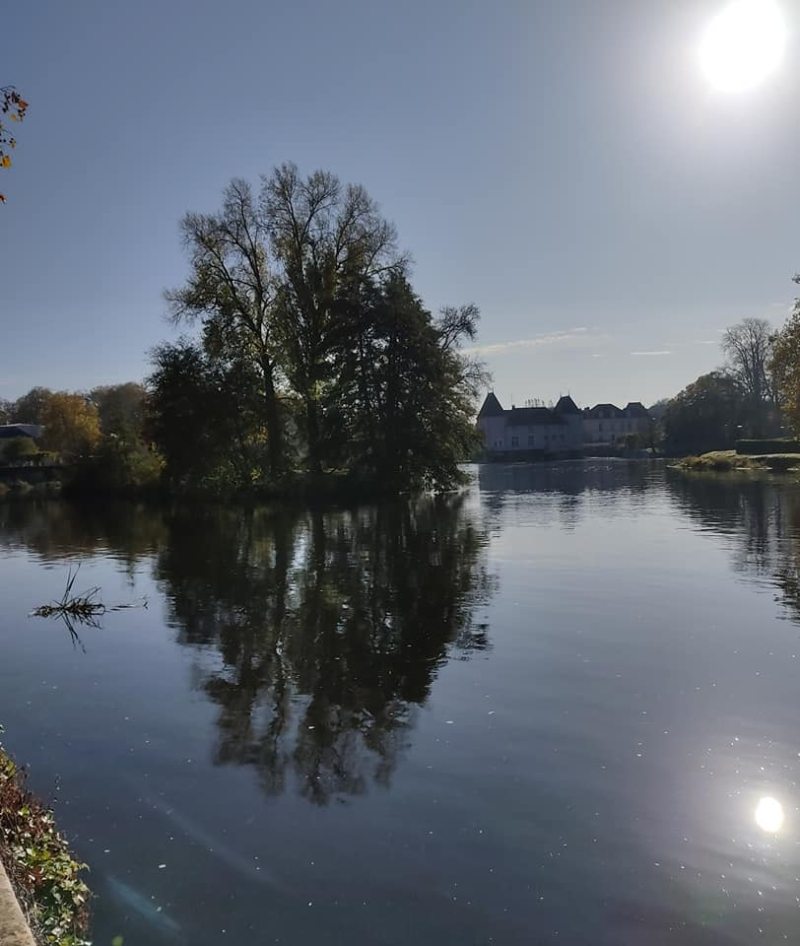 Le loir towards the east