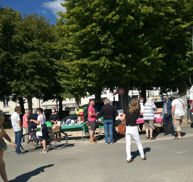 Book signing at the markt