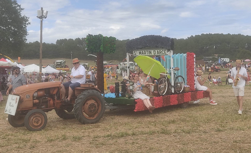 Float St Martin dArce