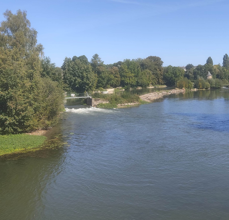 Le Loir weir