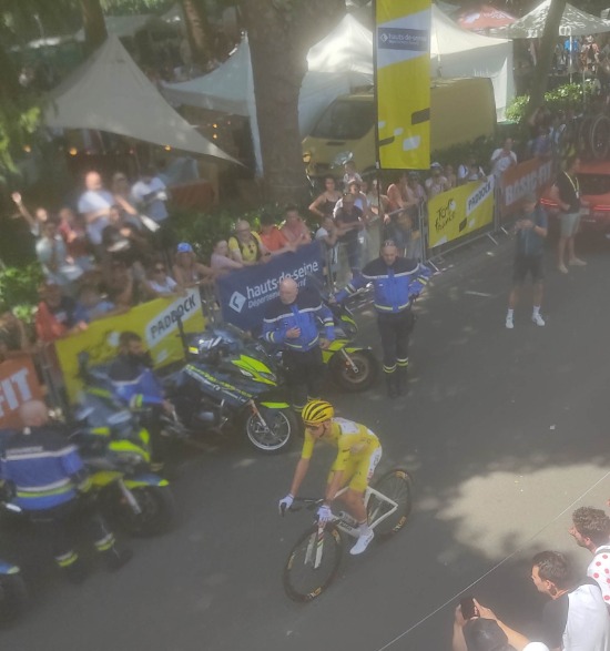 Yellow jersey warm up