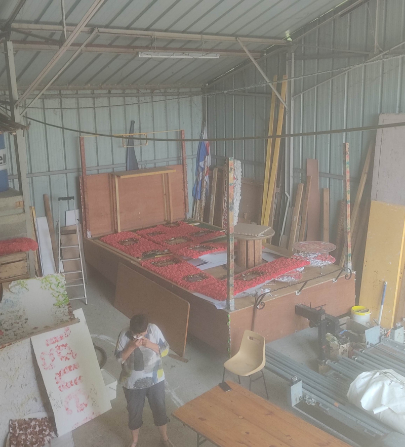 Float progress